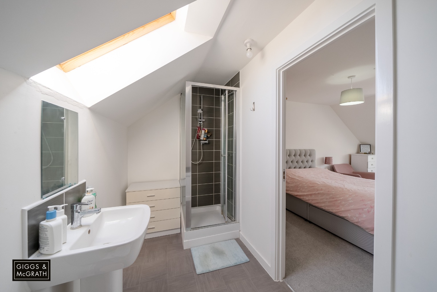 3 bed end of terrace house for sale in Christie Drive, Huntingdon 9