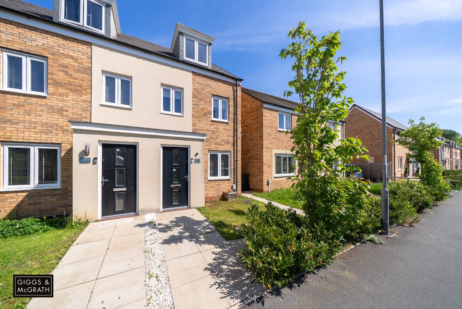 3 bed end of terrace house for sale in Christie Drive, Huntingdon  - Property Image 1