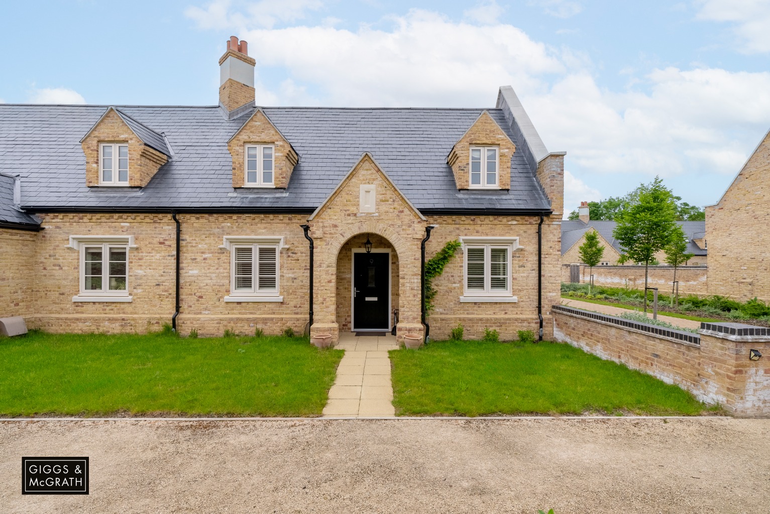 3 bed end of terrace house for sale in The Green, Huntingdon  - Property Image 1