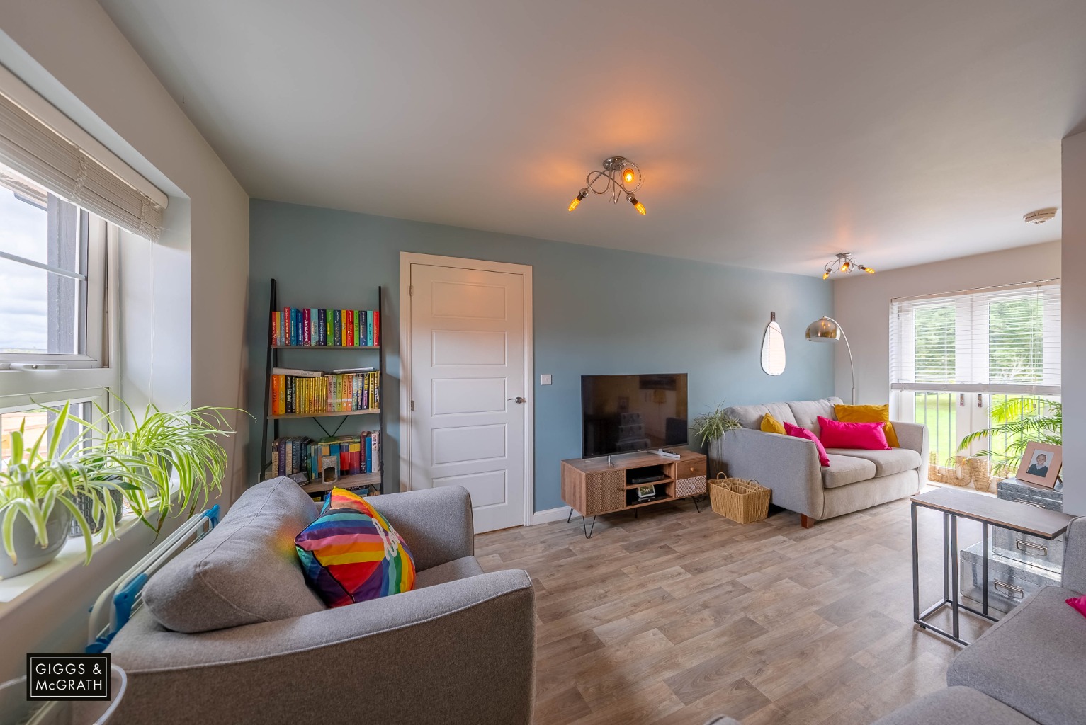 1 bed flat for sale in Knights Way  - Property Image 2