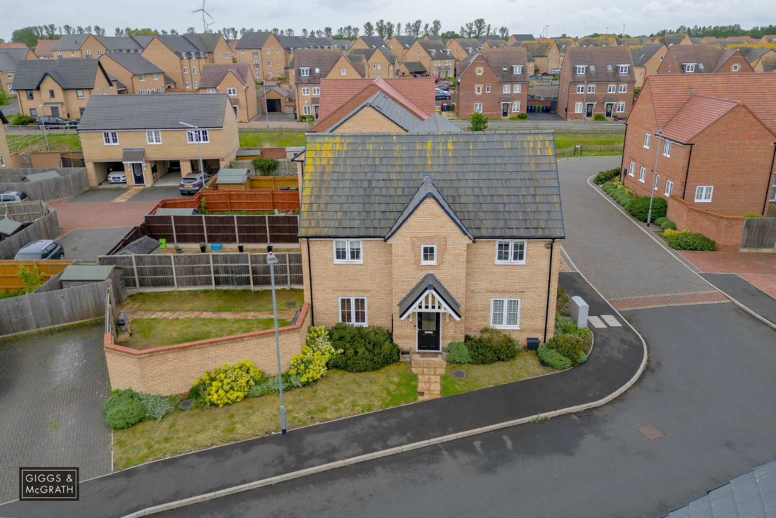 3 bed semi-detached house for sale in Tanner Drive, Huntingdon  - Property Image 6