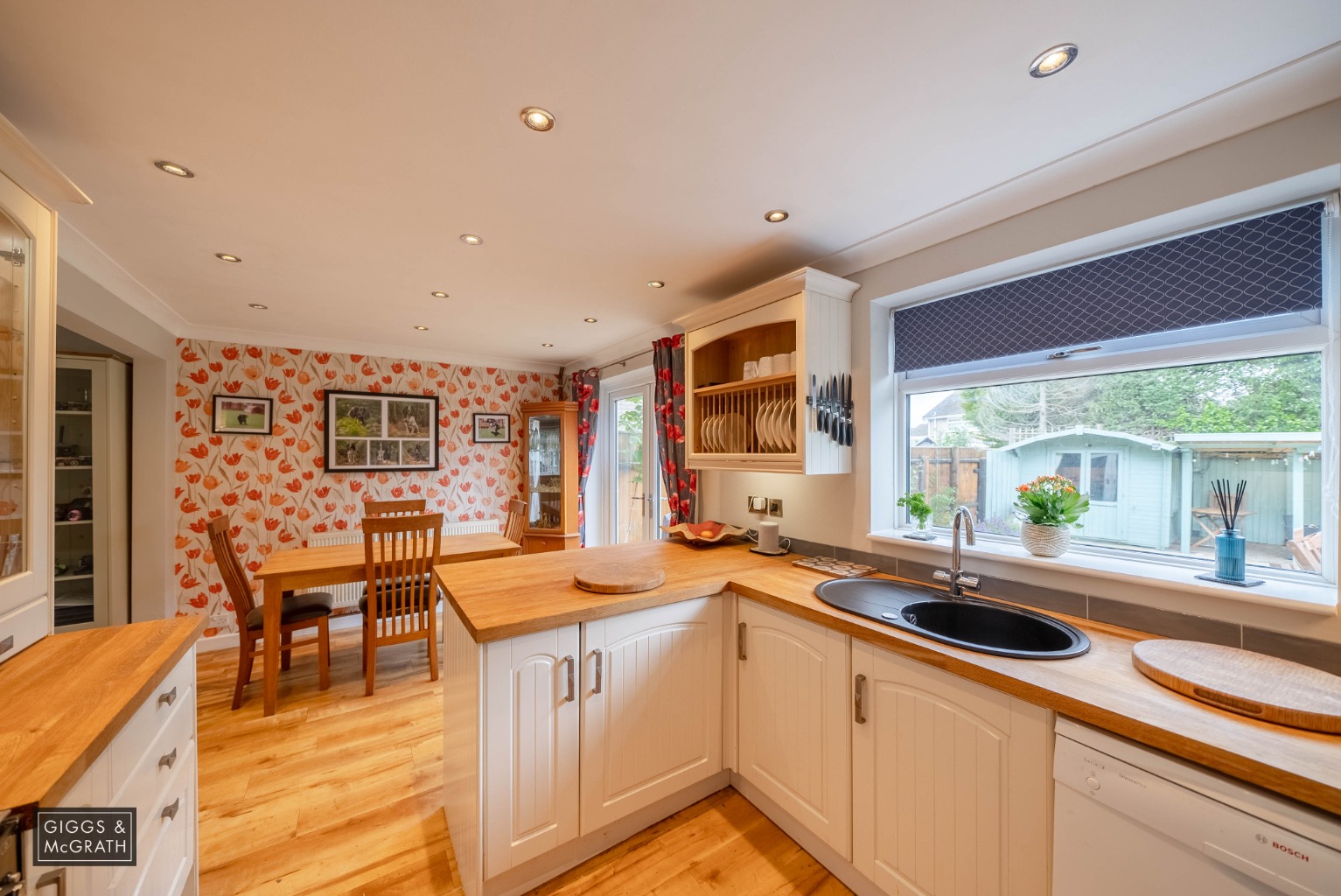 3 bed detached house for sale in Fairfields Crescent, St. Ives  - Property Image 3