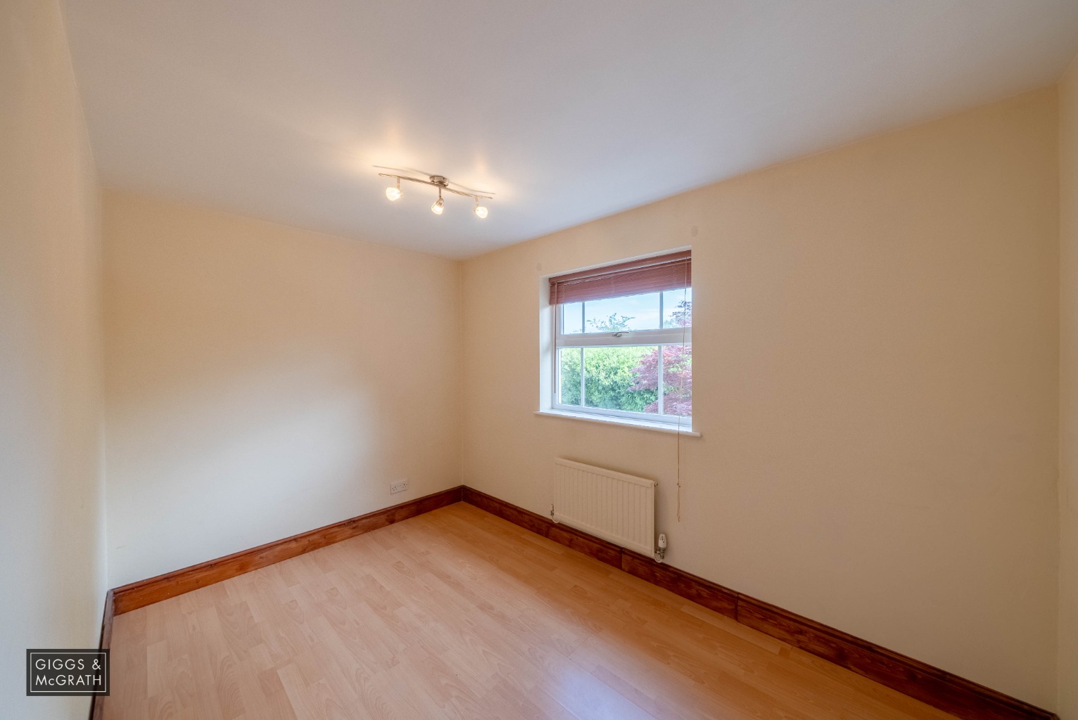 5 bed detached house for sale in Devoke Close, Huntingdon 10