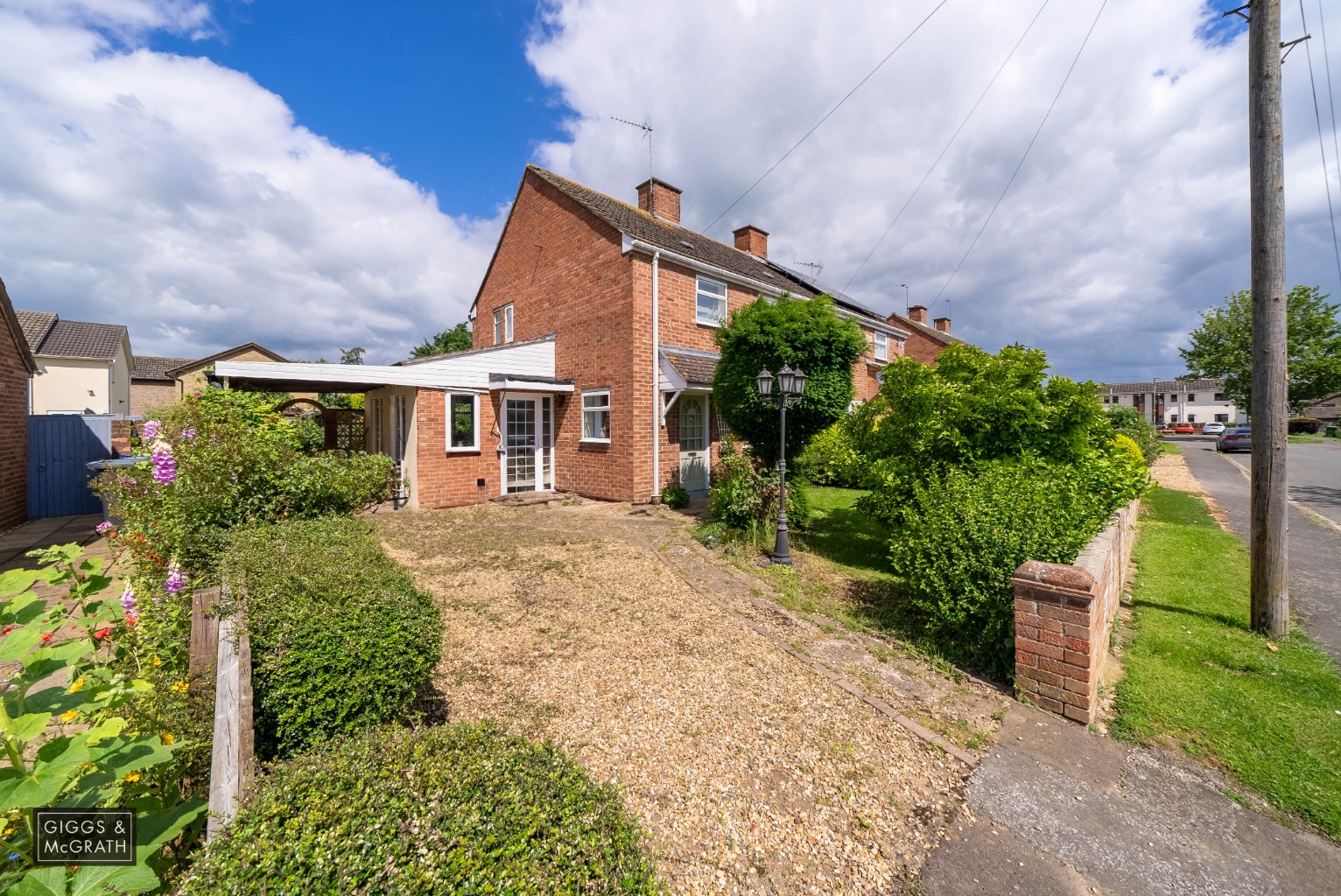 3 bed semi-detached house for sale in Feoffees Road, Huntingdon  - Property Image 1