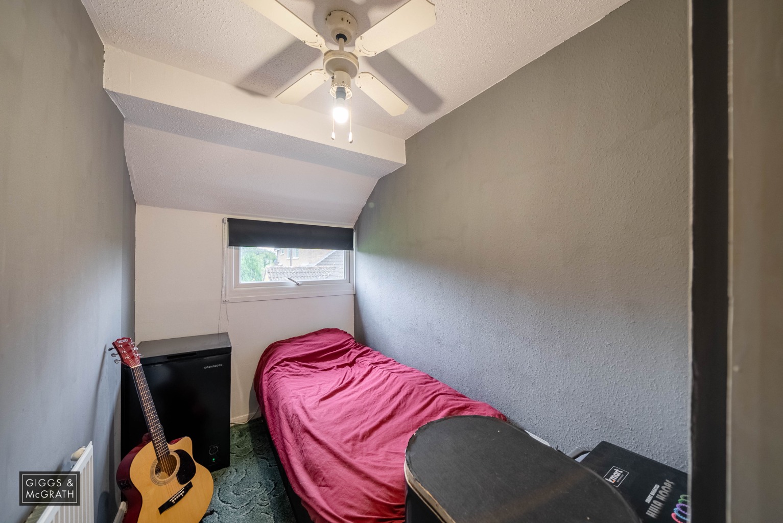 3 bed terraced house for sale in Cam Close  - Property Image 13