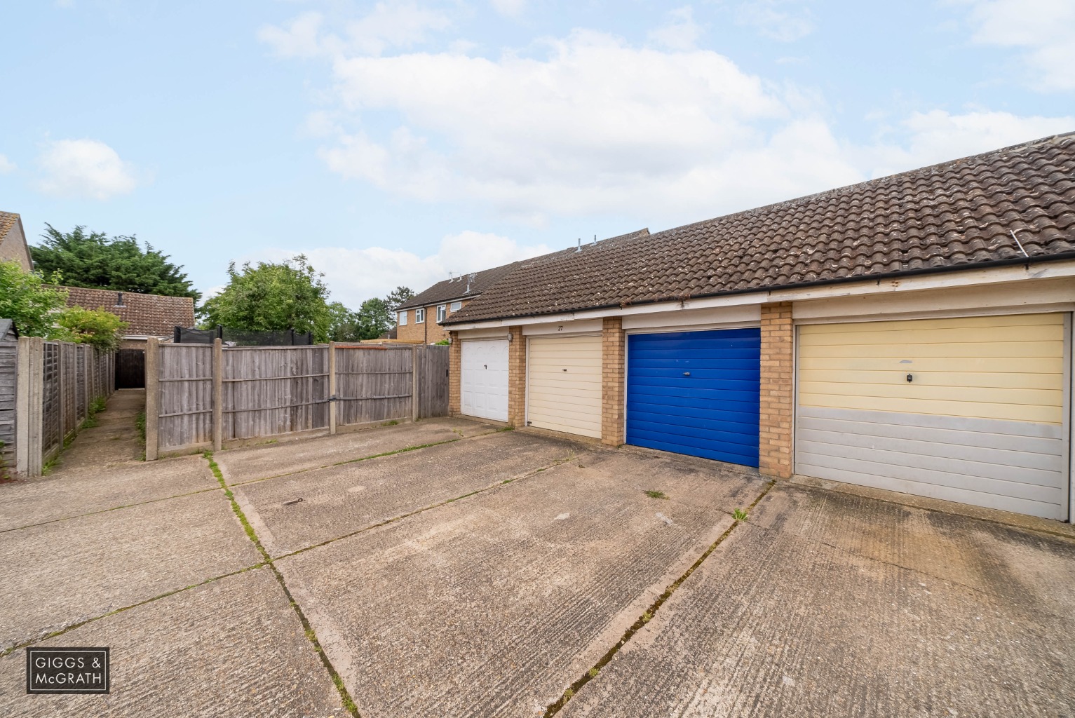 3 bed terraced house for sale in Cam Close  - Property Image 17