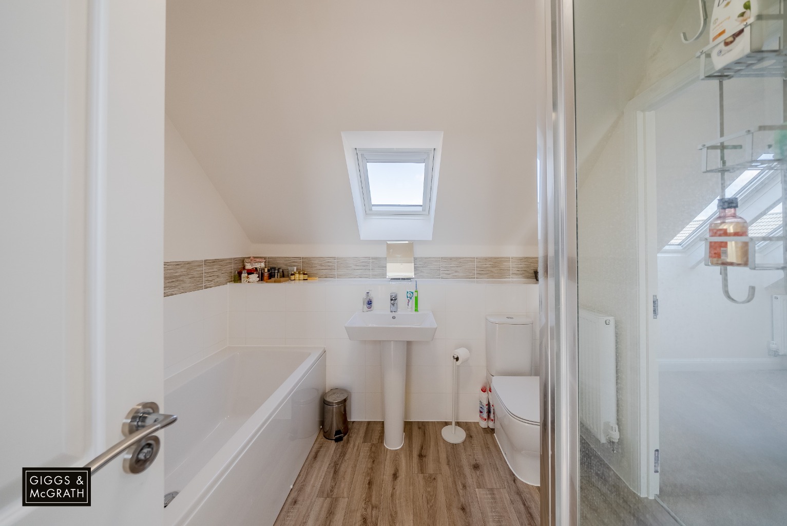 5 bed detached house for sale in Eldrida Drive, Huntingdon 18