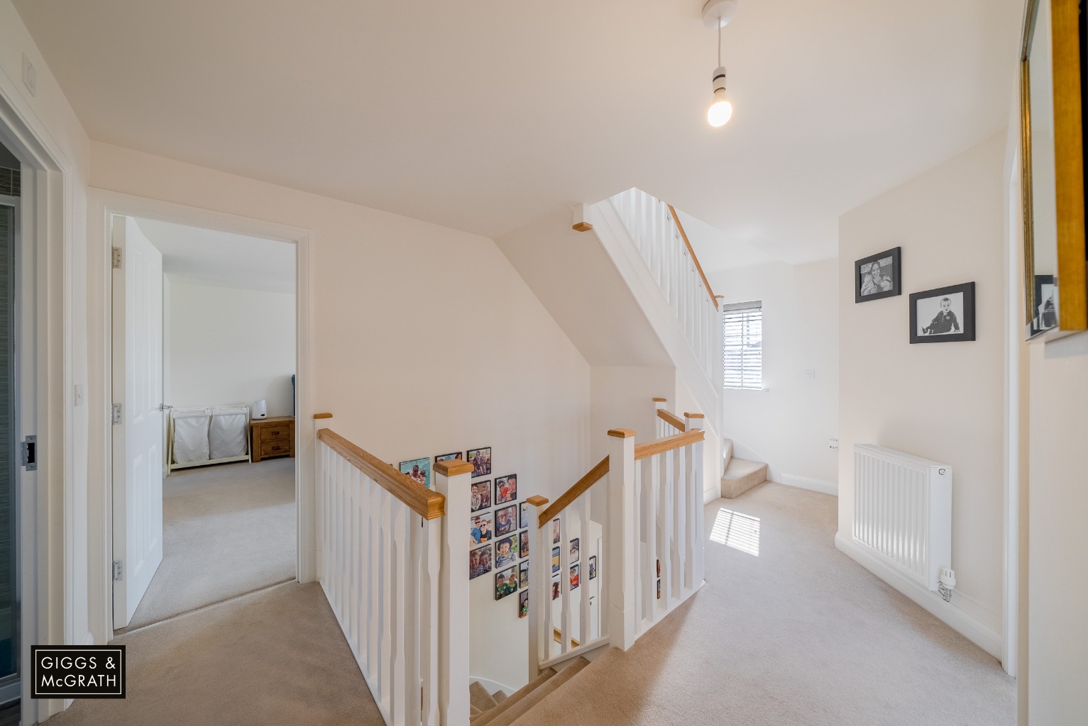 5 bed detached house for sale in Eldrida Drive, Huntingdon 9