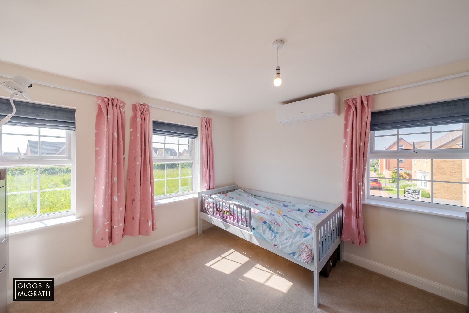 5 bed detached house for sale in Eldrida Drive, Huntingdon 12