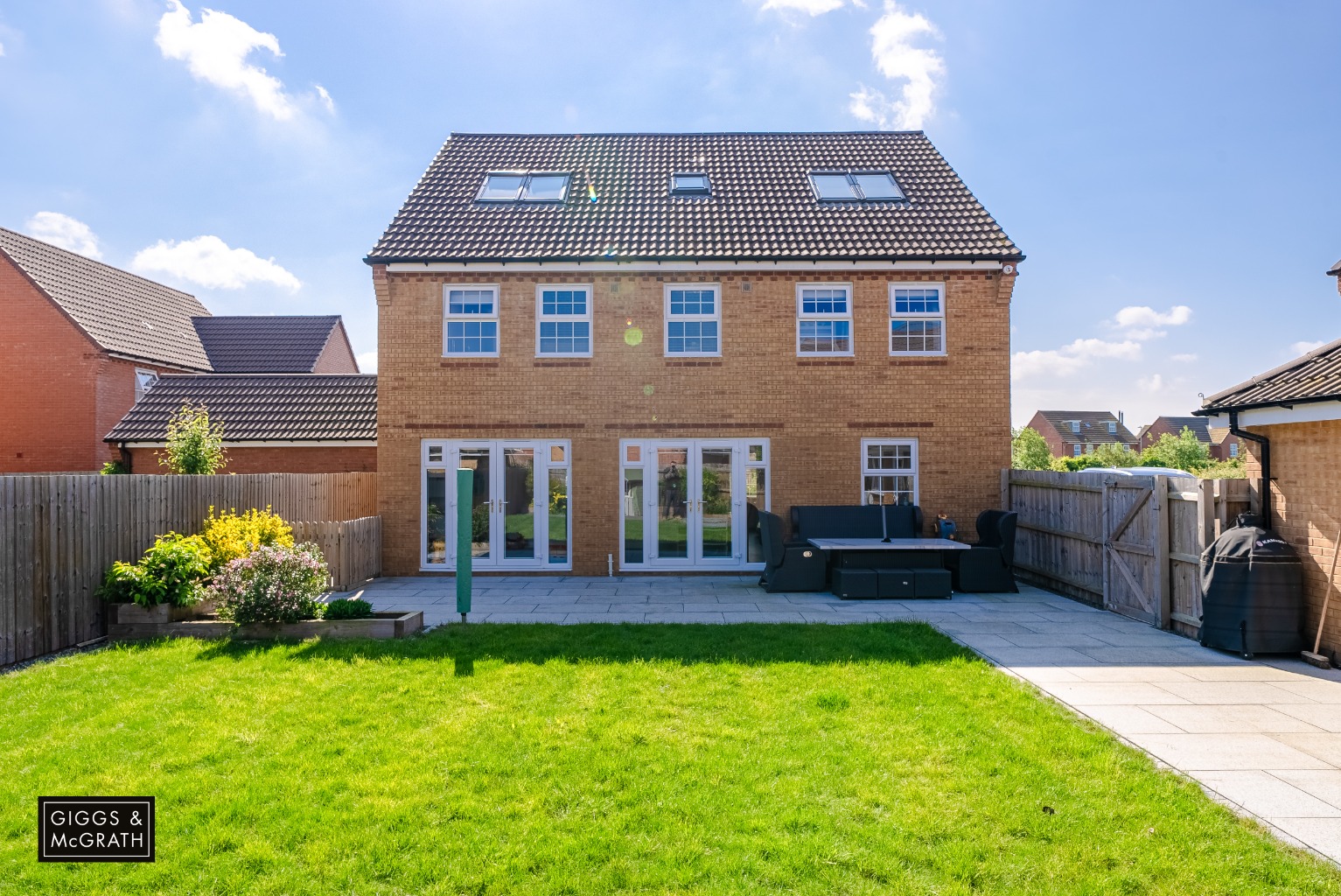 5 bed detached house for sale in Eldrida Drive, Huntingdon  - Property Image 25