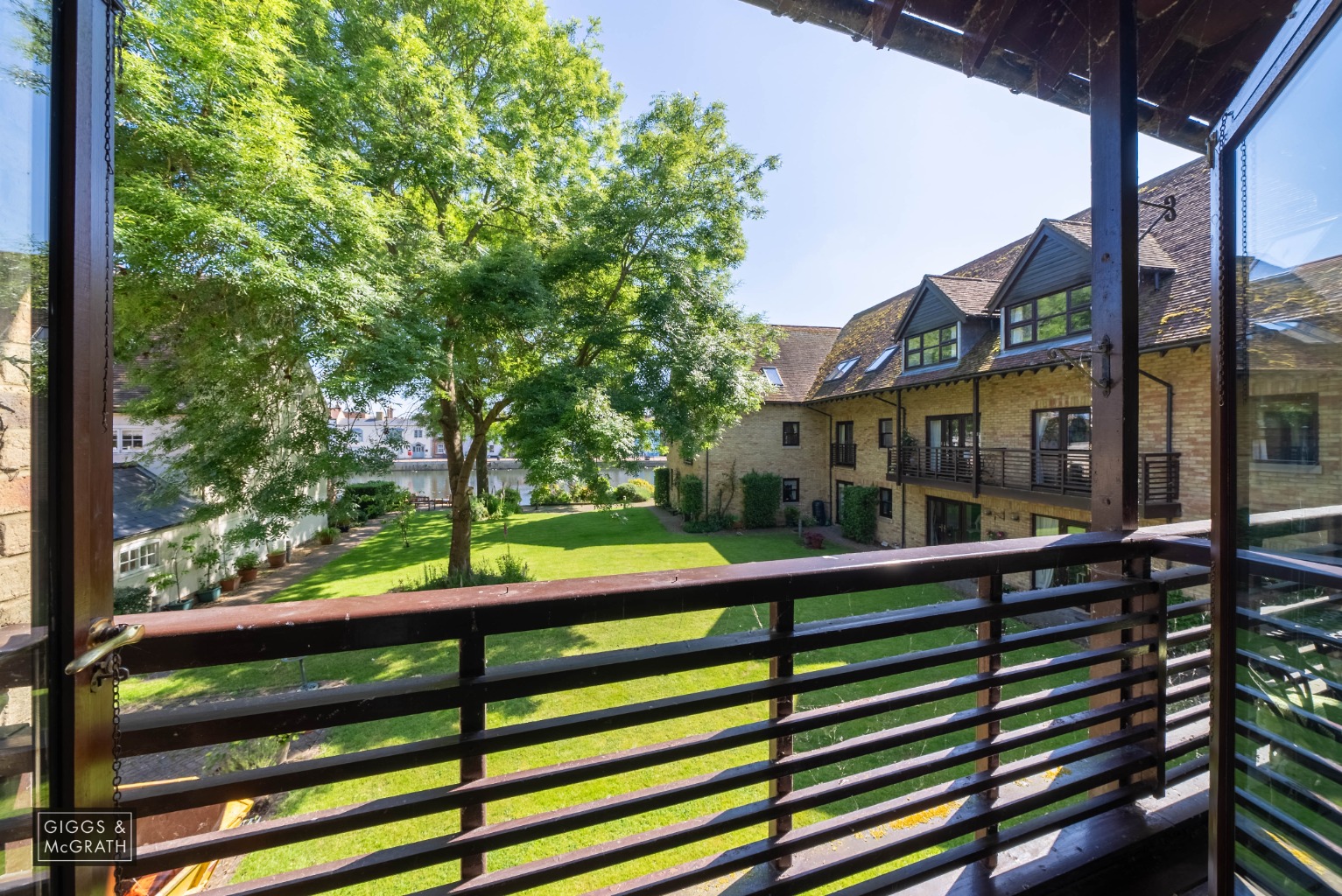 2 bed flat for sale in Bridgefoot, St. Ives 5