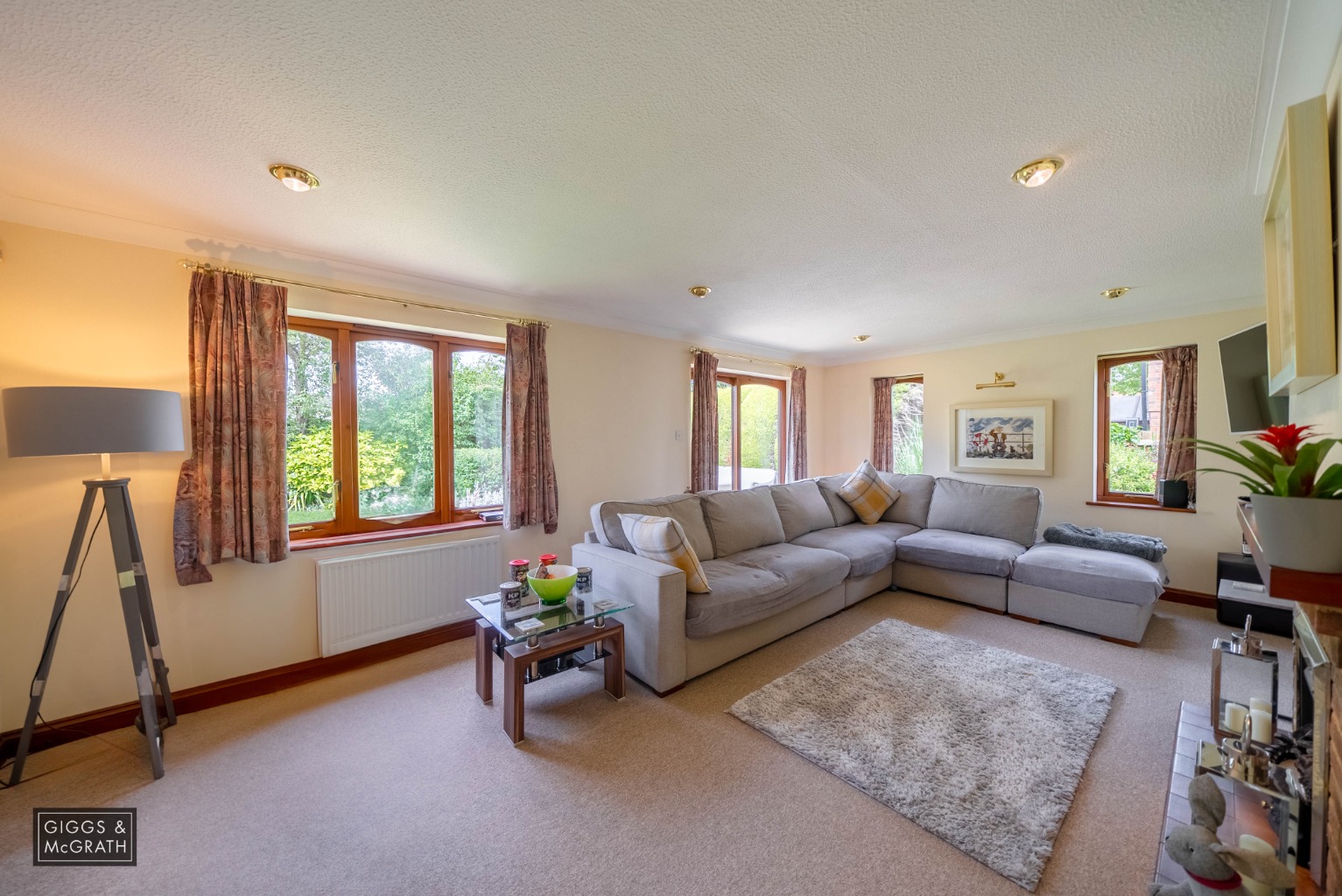 3 bed bungalow for sale in Sheepfold, St. Ives  - Property Image 3