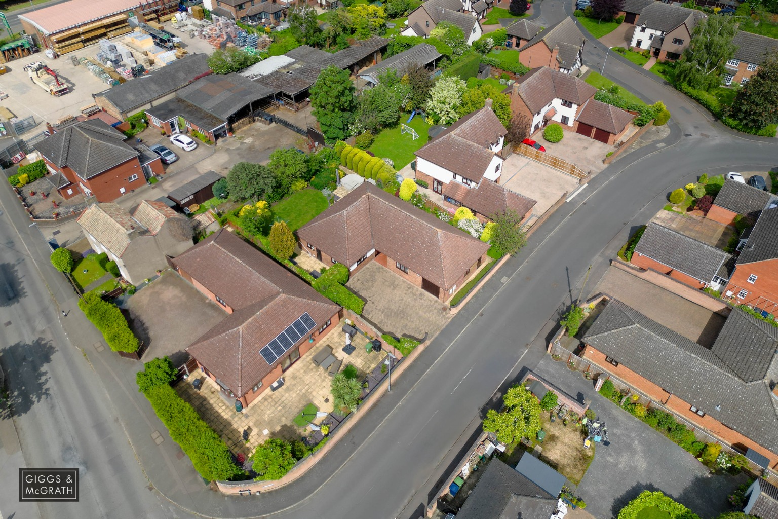 3 bed bungalow for sale in Sheepfold, St. Ives 6