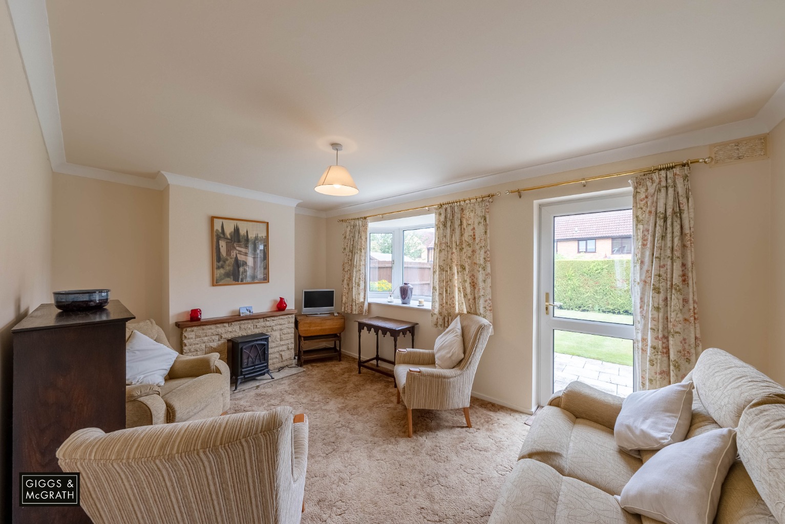 3 bed detached house for sale in Wilthorne, Huntingdon  - Property Image 3