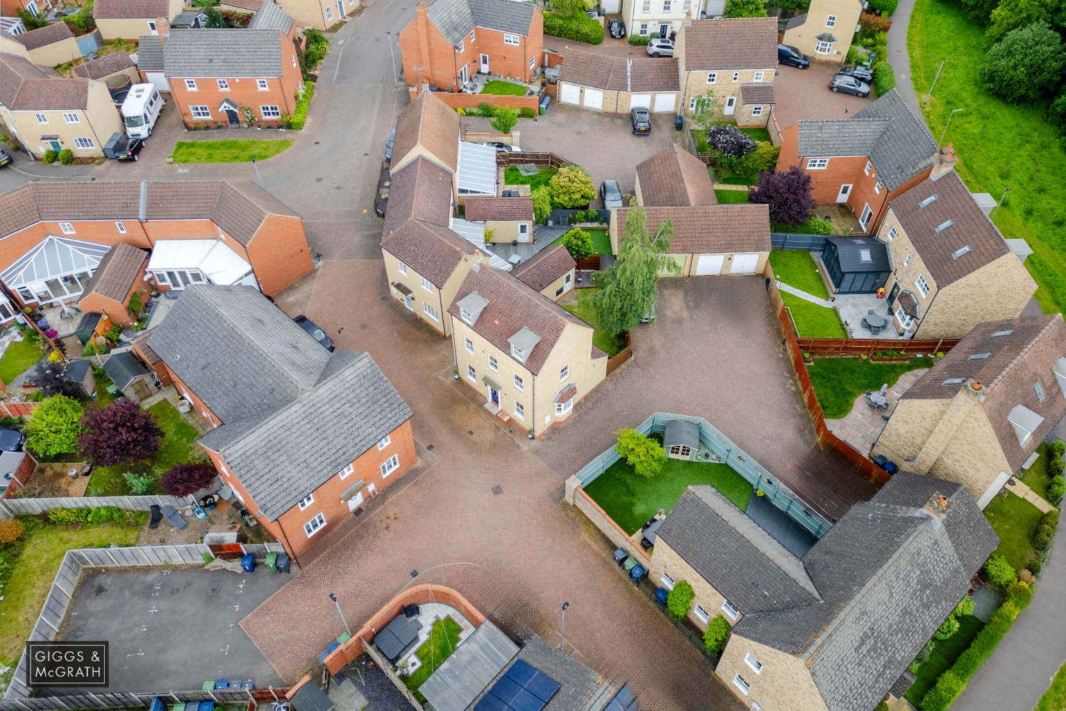 3 bed detached house for sale in The Vale, Huntingdon  - Property Image 18