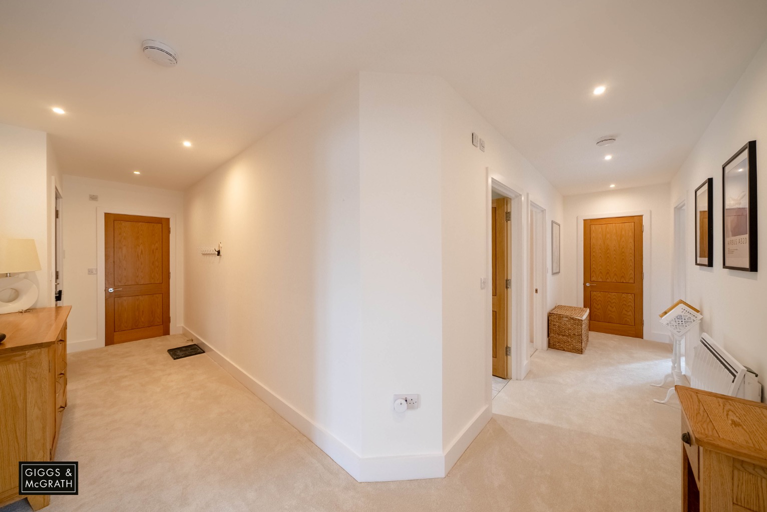 3 bed penthouse for sale in The Hurdles, Huntingdon 3