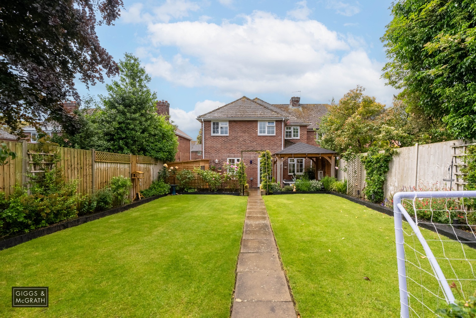 3 bed semi-detached house for sale in Green Leys, St. Ives  - Property Image 4