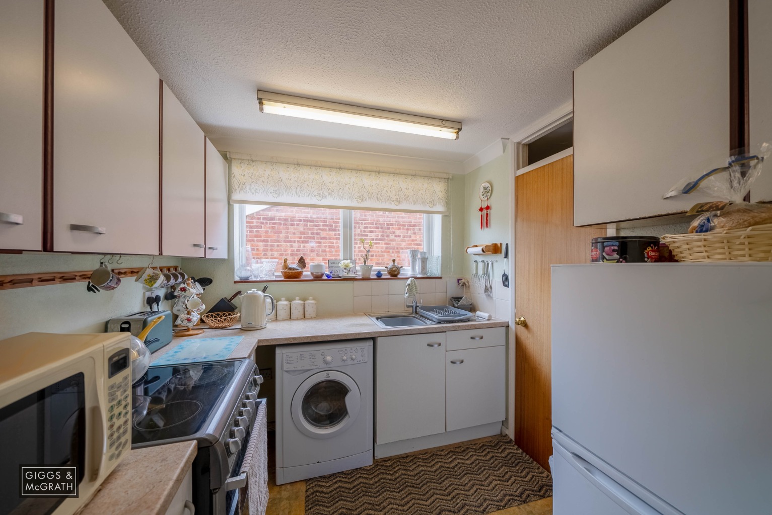 3 bed detached bungalow for sale in Lincoln Avenue, St. Ives 5