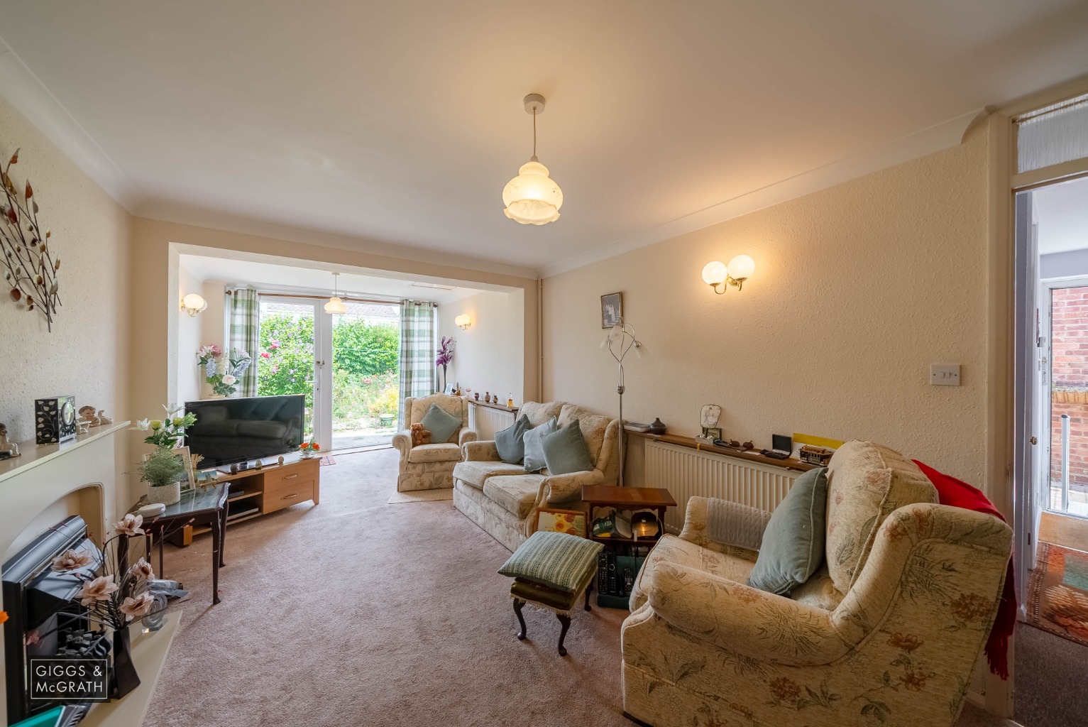 3 bed detached bungalow for sale in Lincoln Avenue, St. Ives  - Property Image 3