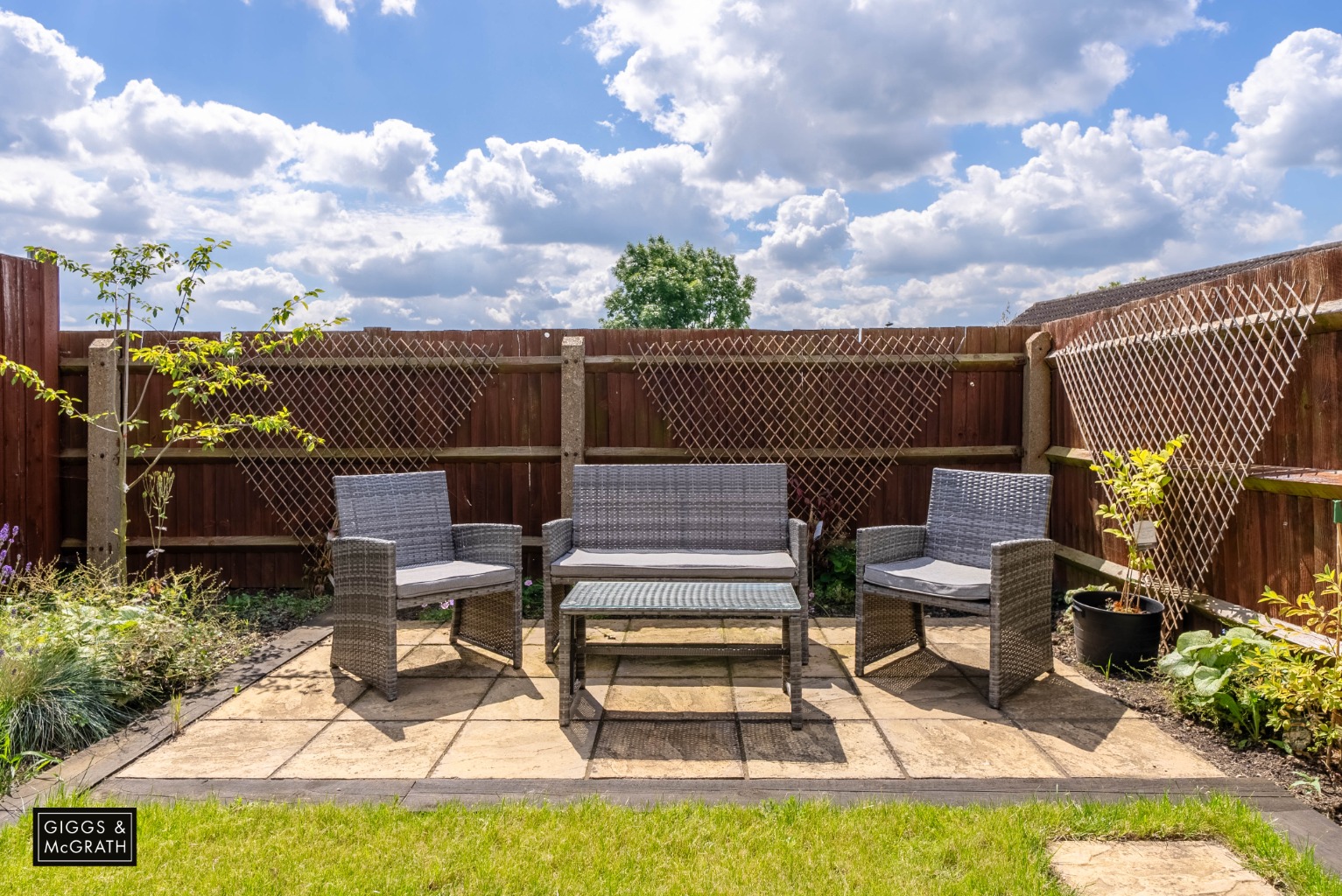 2 bed end of terrace house for sale in Bath Crescent, Huntingdon 12