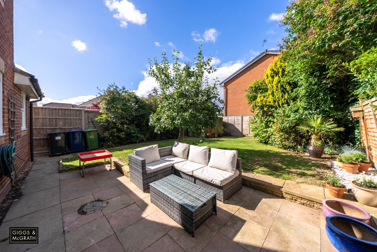 3 bed detached house for sale in Devoke Close, Huntingdon 10