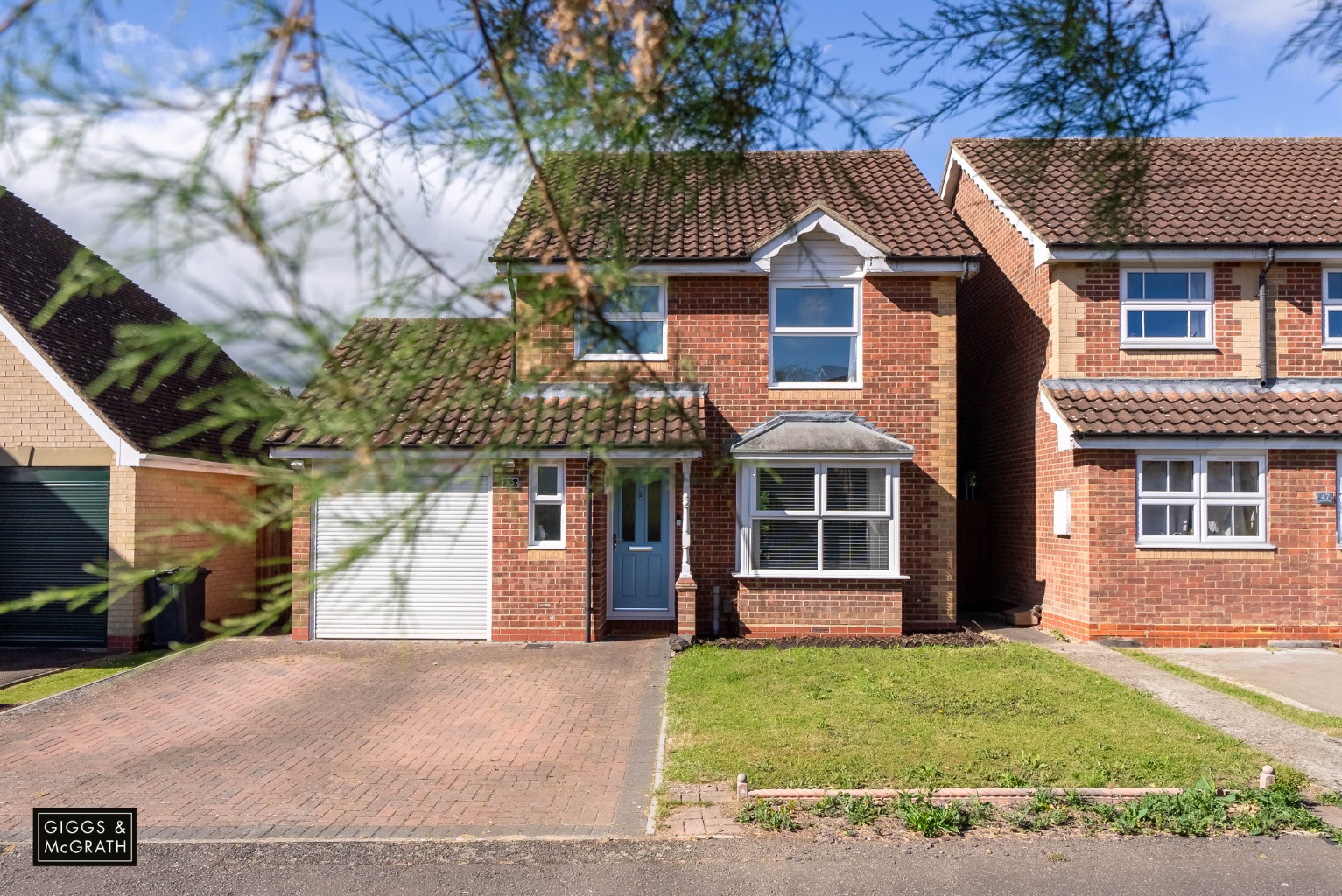 3 bed detached house for sale in Devoke Close, Huntingdon  - Property Image 1