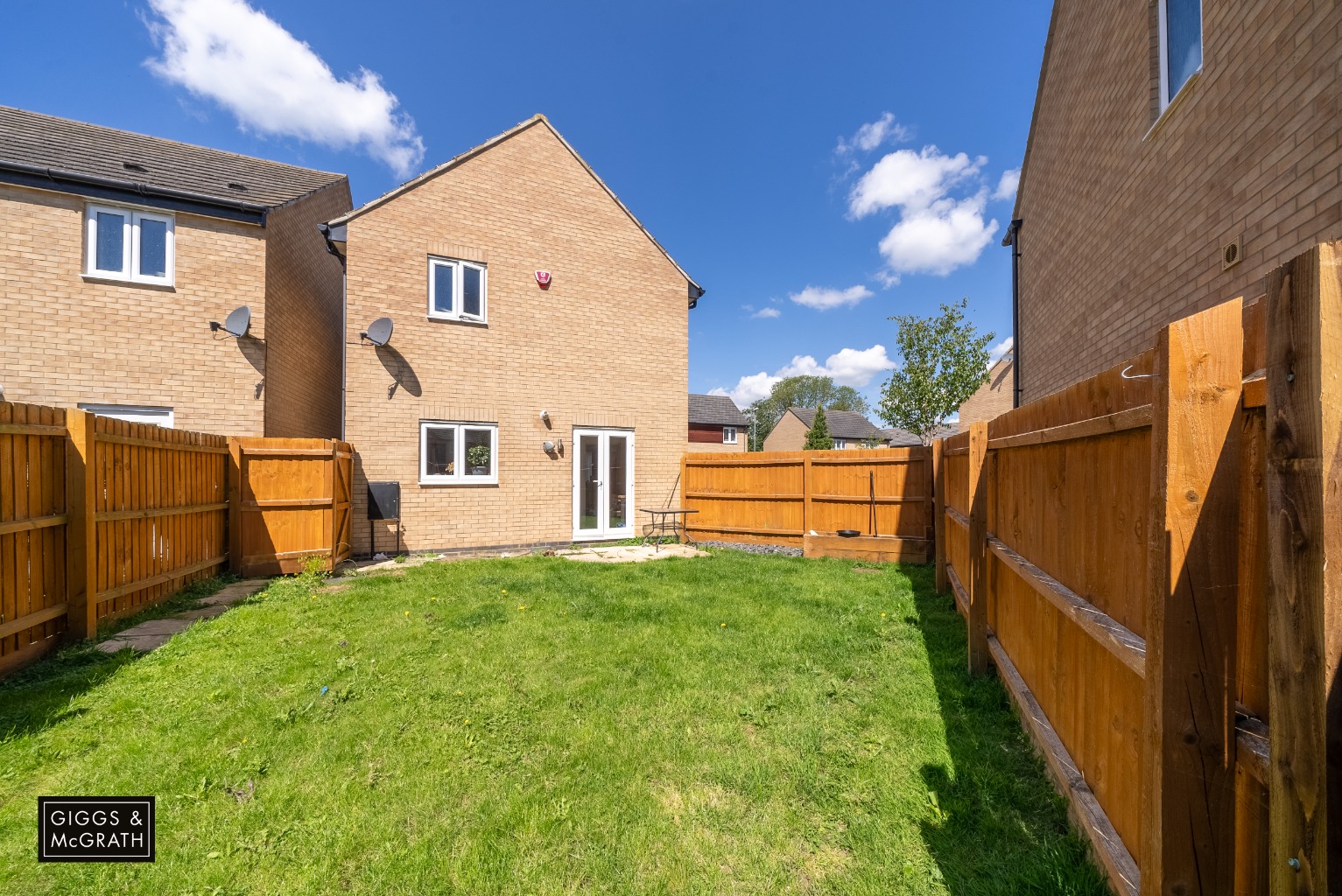 3 bed detached house for sale in Lilyfield Crescent, Huntingdon  - Property Image 12