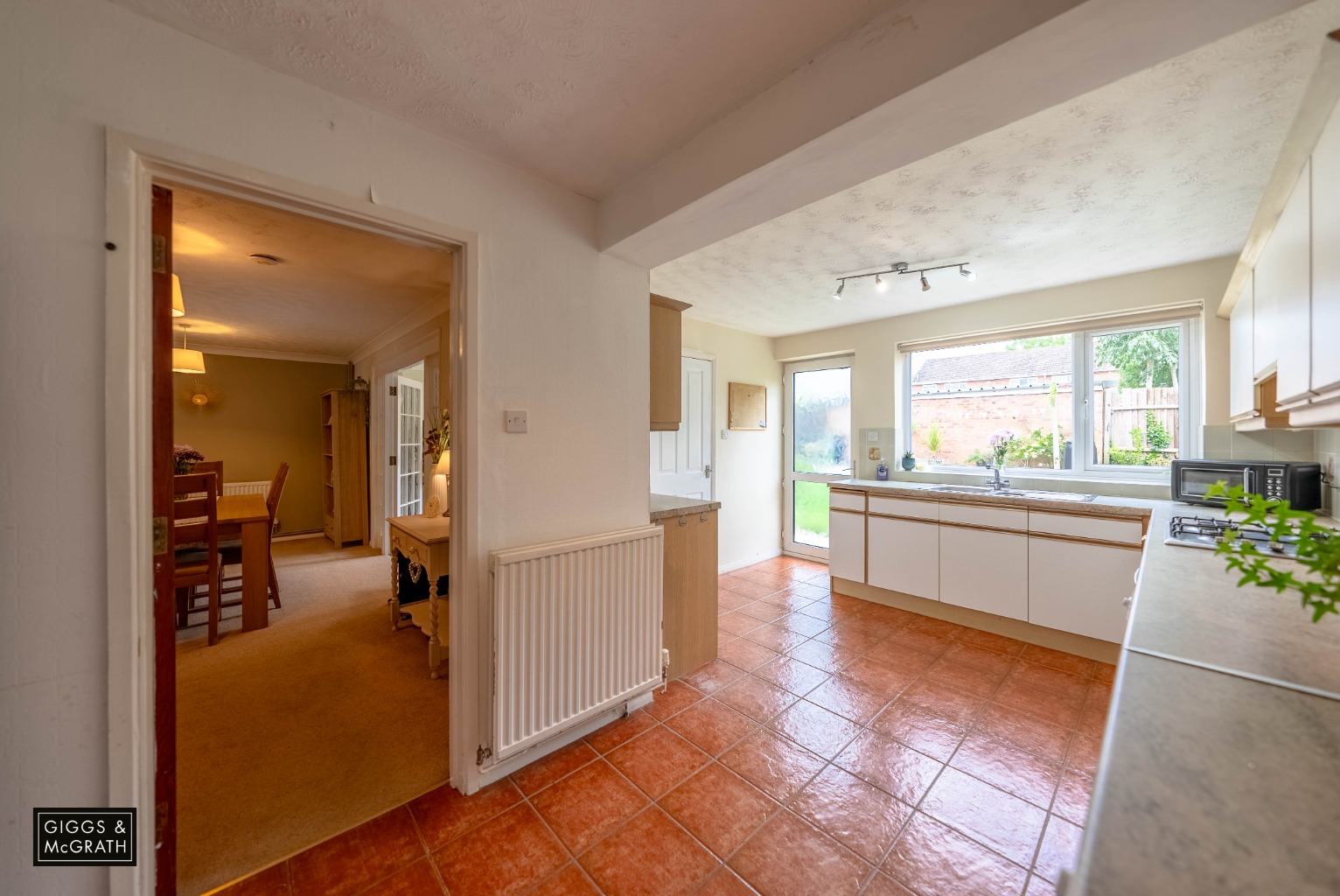 3 bed semi-detached house for sale in Thorndown Close, St. Ives  - Property Image 9