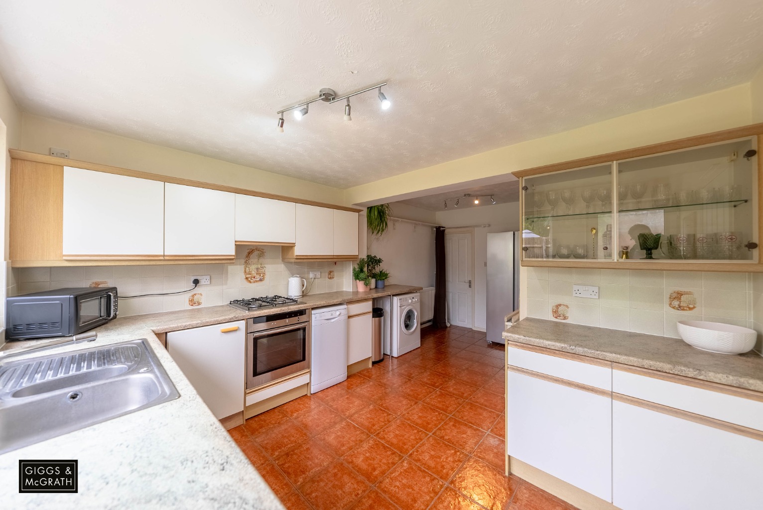 3 bed semi-detached house for sale in Thorndown Close, St. Ives  - Property Image 7