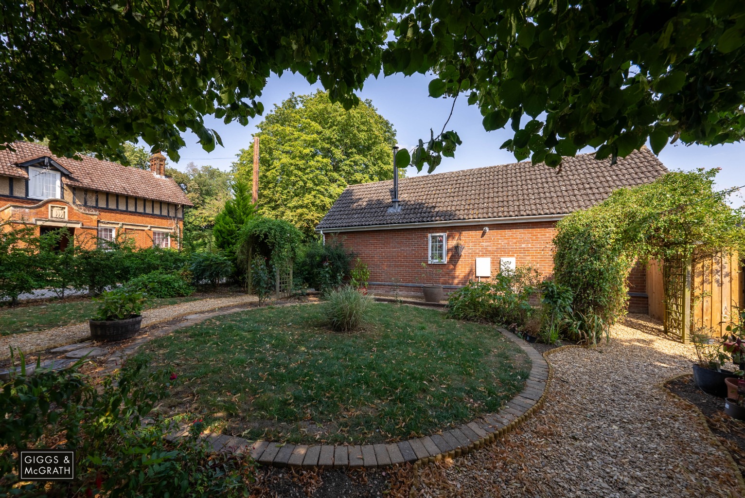 3 bed detached bungalow for sale in Mill Common, Huntingdon  - Property Image 14