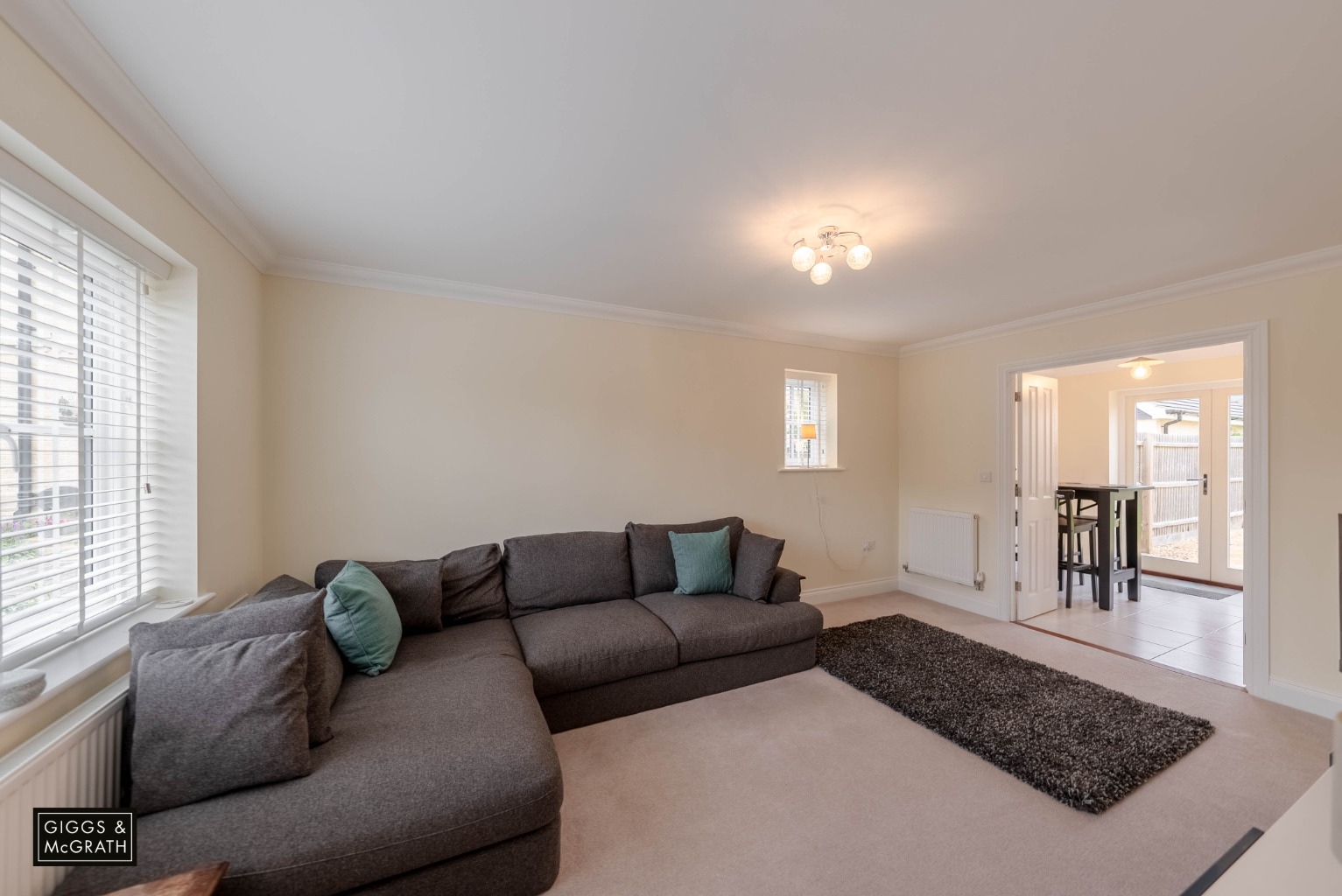 3 bed end of terrace house for sale in Mallory Place, Huntingdon  - Property Image 3