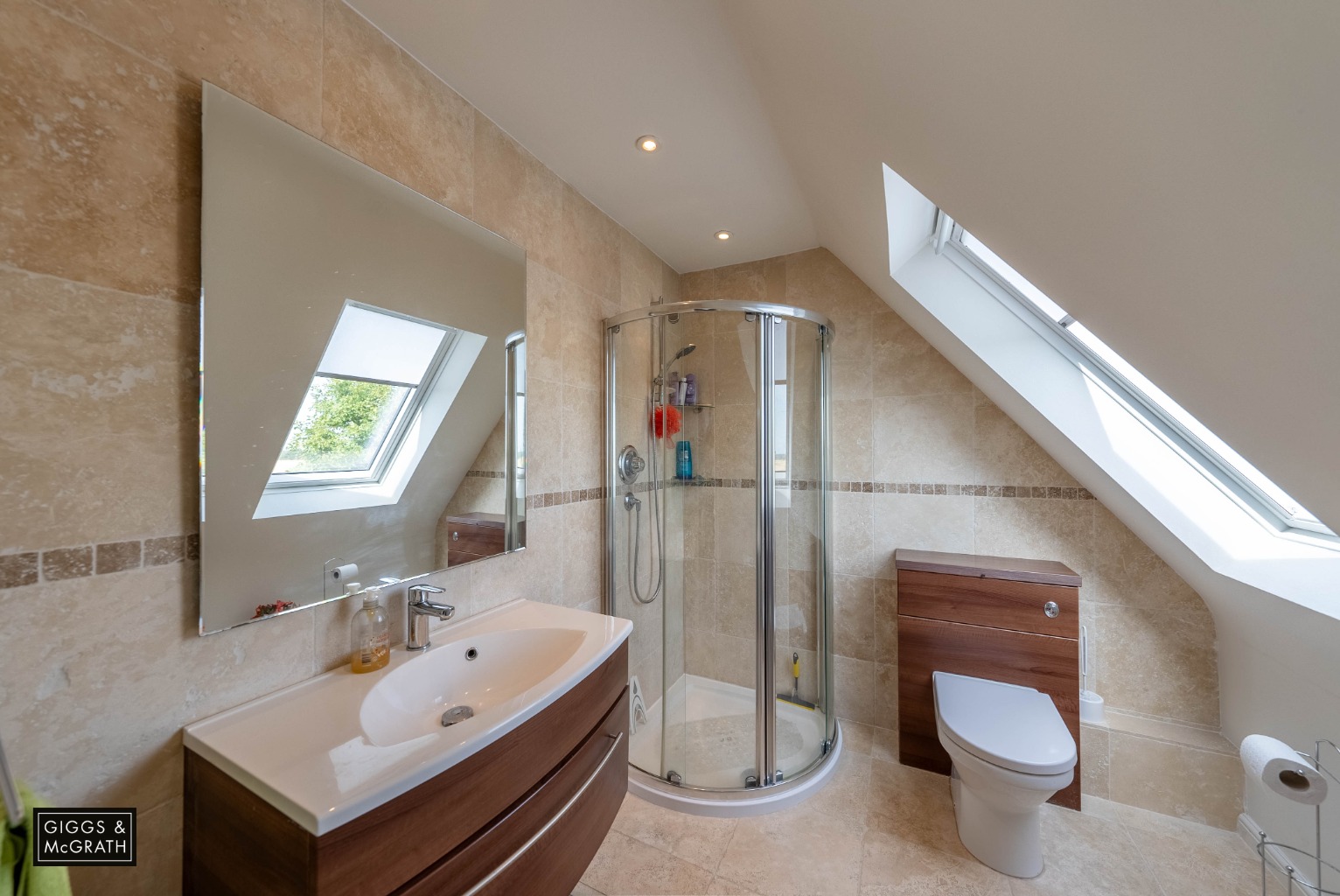 4 bed detached house for sale in The Heath, Cambridgeshire  - Property Image 15