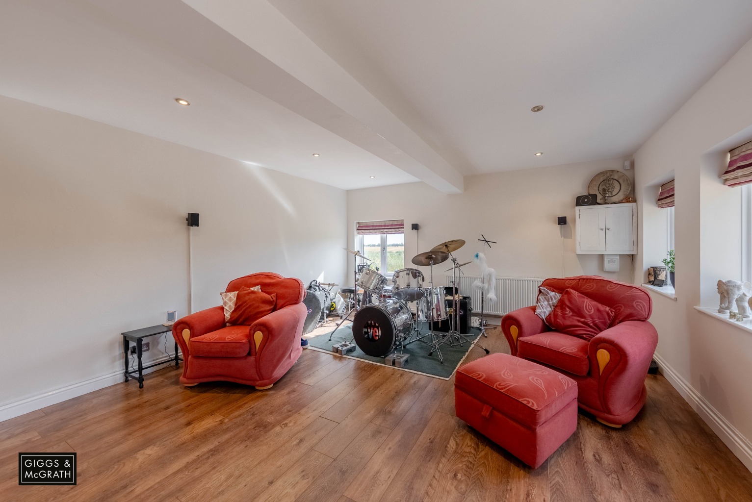 4 bed detached house for sale in The Heath, Cambridgeshire  - Property Image 10