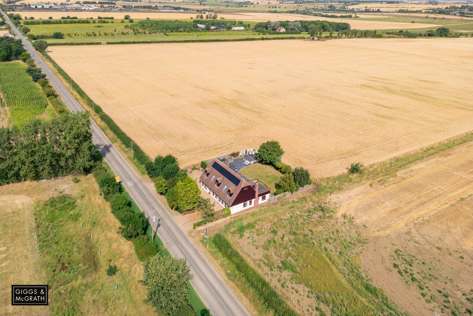 4 bed detached house for sale in The Heath, Cambridgeshire  - Property Image 27