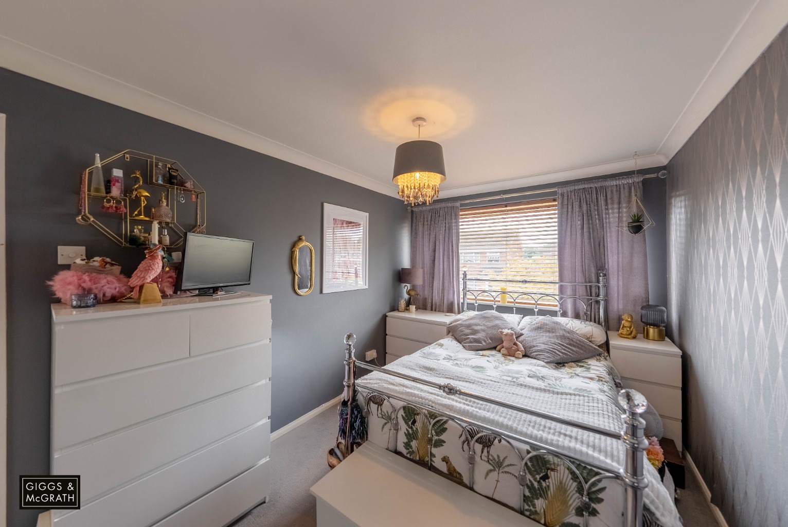 3 bed semi-detached house for sale in Ditchfields, Huntingdon 6