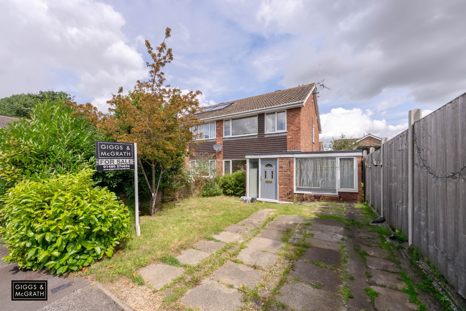 3 bed semi-detached house for sale in Ditchfields, Huntingdon  - Property Image 1