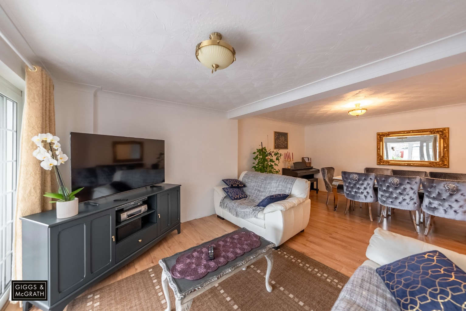 4 bed semi-detached house for sale in Rodney Road, Huntingdon 3