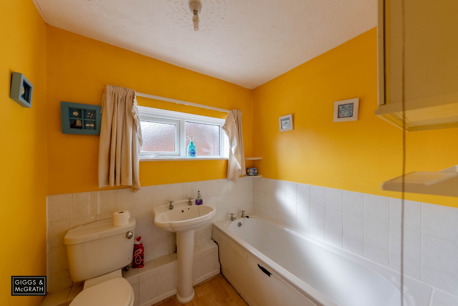 3 bed semi-detached house for sale in Hillgrounds Road, Bedford  - Property Image 12