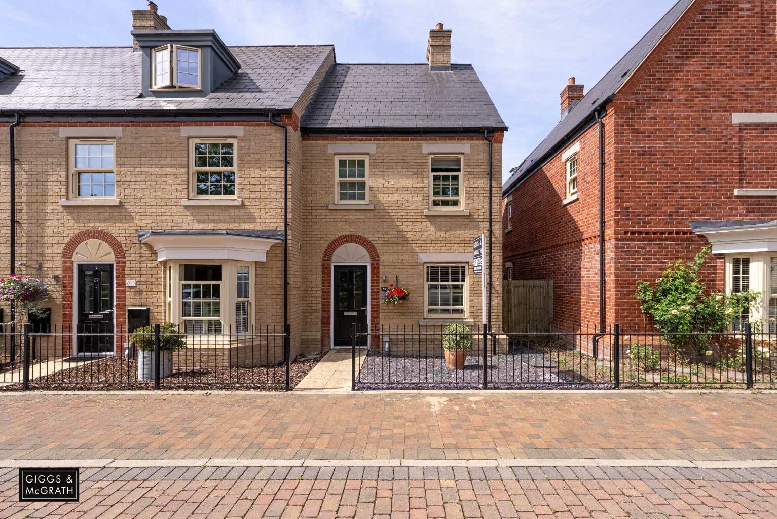 2 bed end of terrace house for sale in Central Avenue, Huntingdon  - Property Image 15