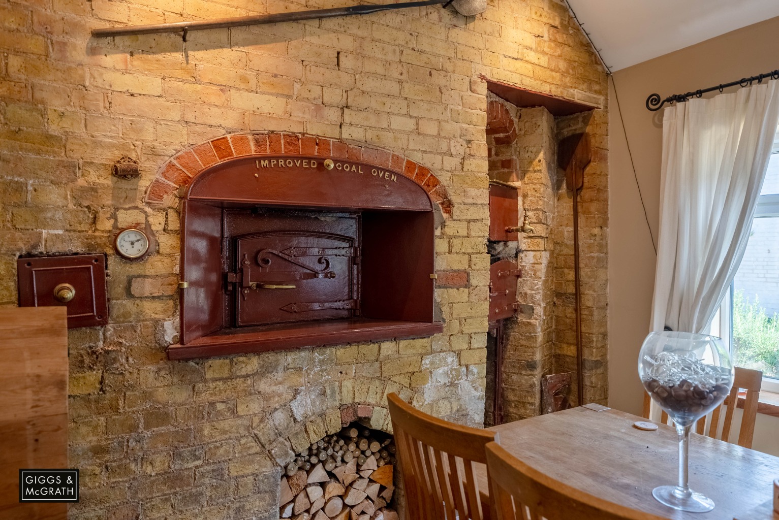 4 bed end of terrace house for sale in High Street, Huntingdon 5