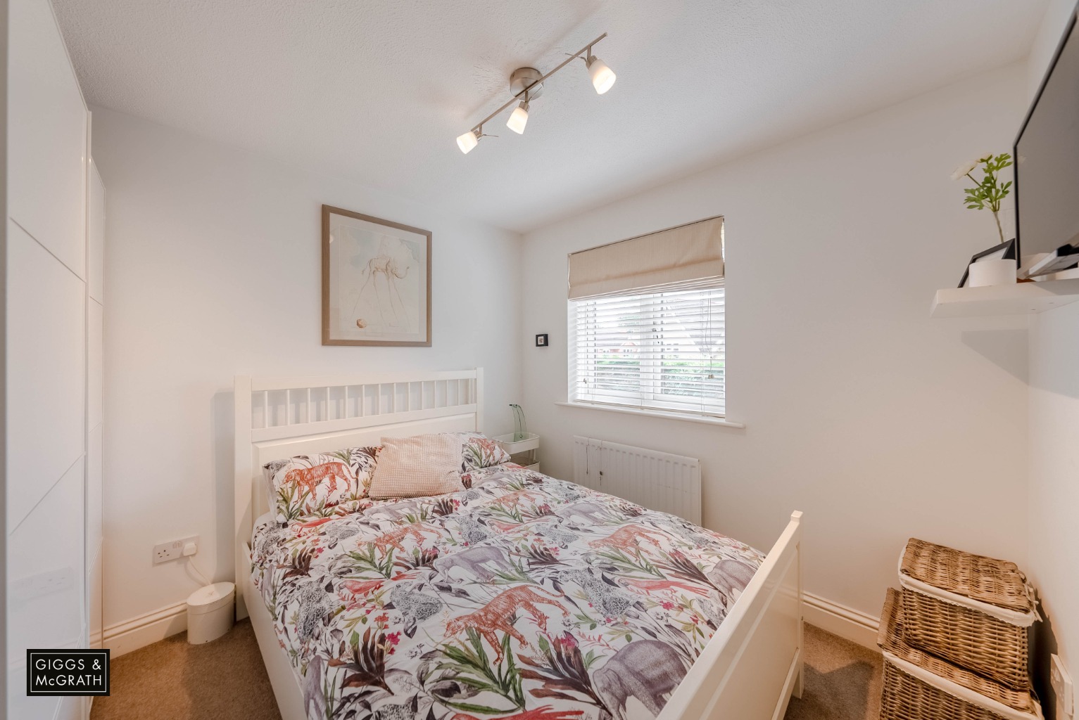 3 bed detached house for sale in Riddiford Crescent, Huntingdon 9