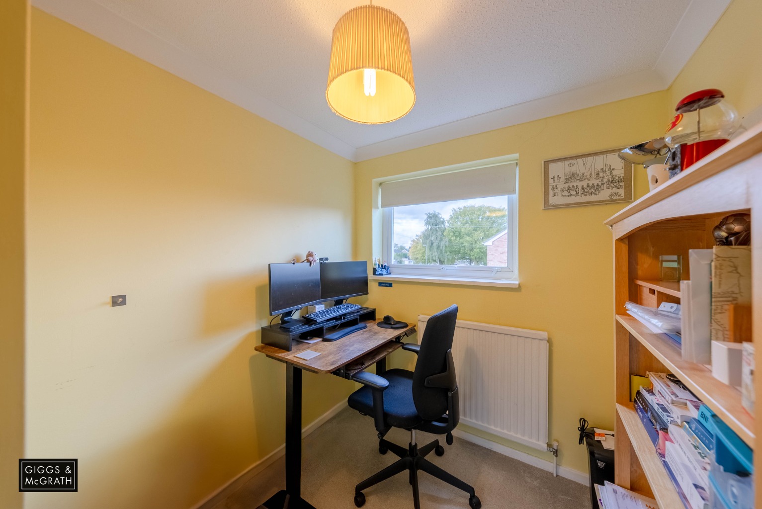 3 bed detached house for sale in Elizabeth Way, Huntingdon  - Property Image 11