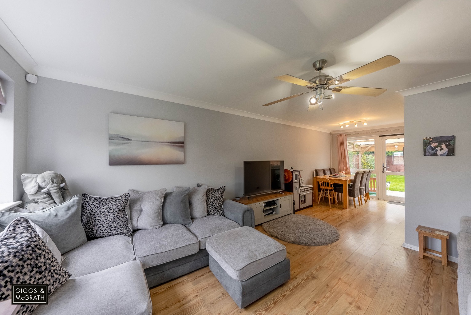 3 bed detached house for sale in Elizabeth Way, Huntingdon 1