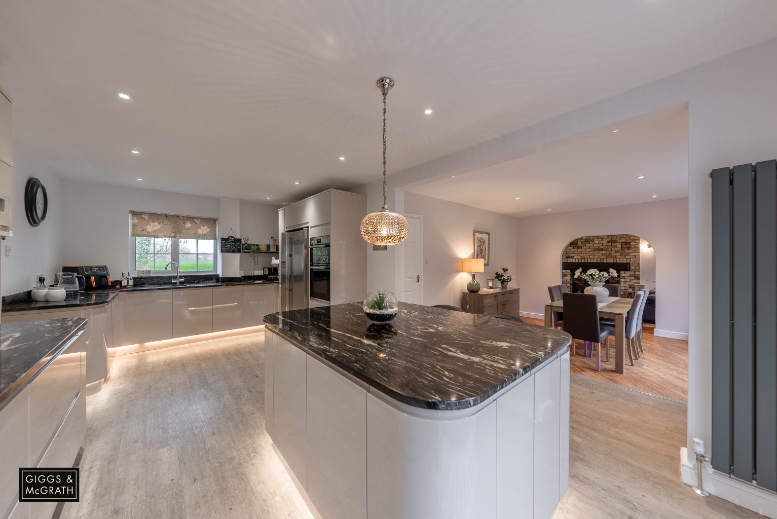 4 bed detached house for sale in South Street, Huntingdon 10