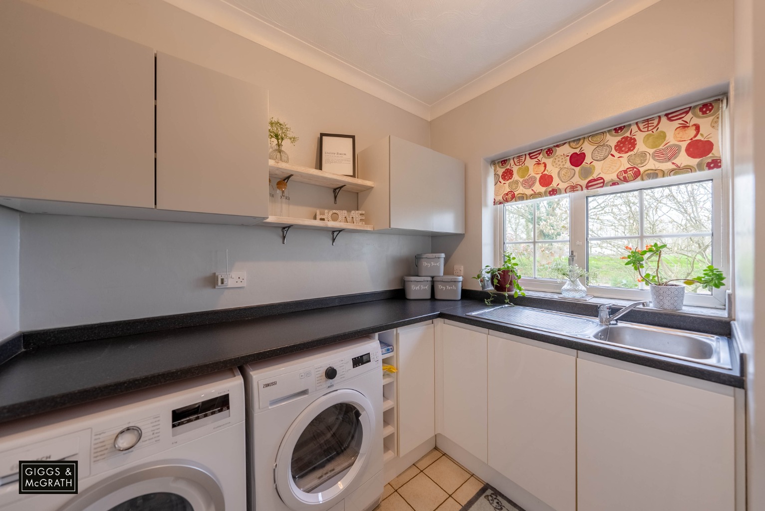 4 bed detached house for sale in South Street, Huntingdon 13