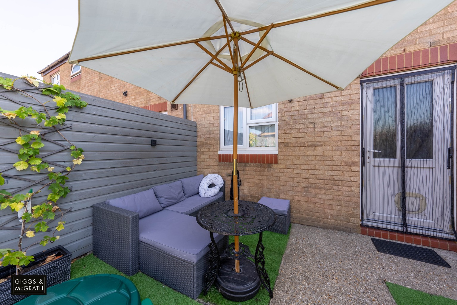 2 bed terraced house for sale in Granta Close, St. Ives 10