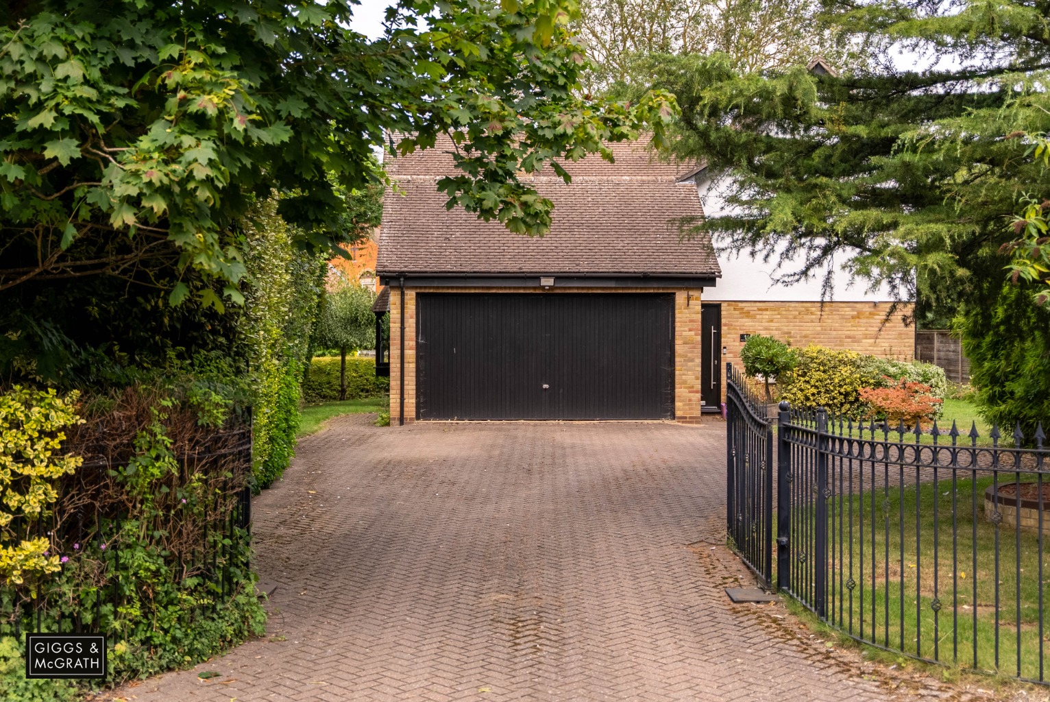 4 bed detached house for sale in Allens Orchard, Huntingdon  - Property Image 16