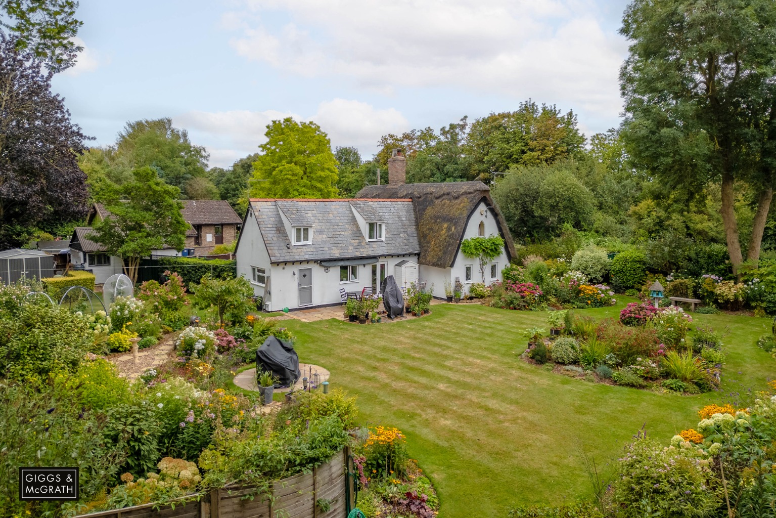 3 bed detached house for sale in Banks End, Huntingdon  - Property Image 1