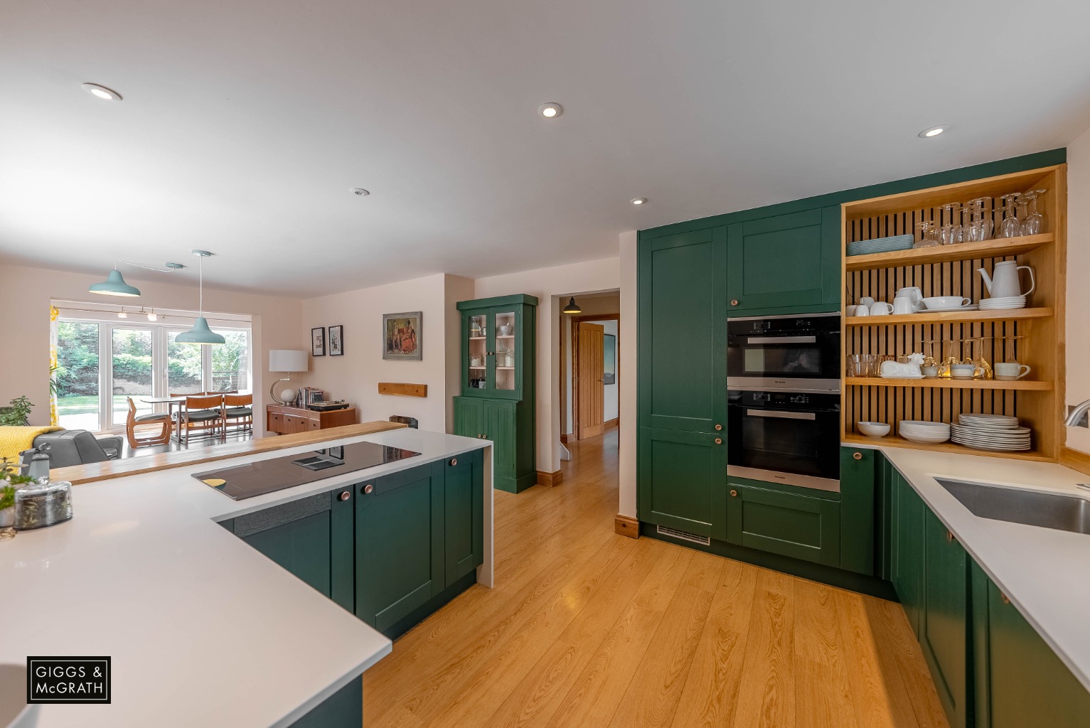 4 bed detached house for sale in High Street, Huntingdon 3