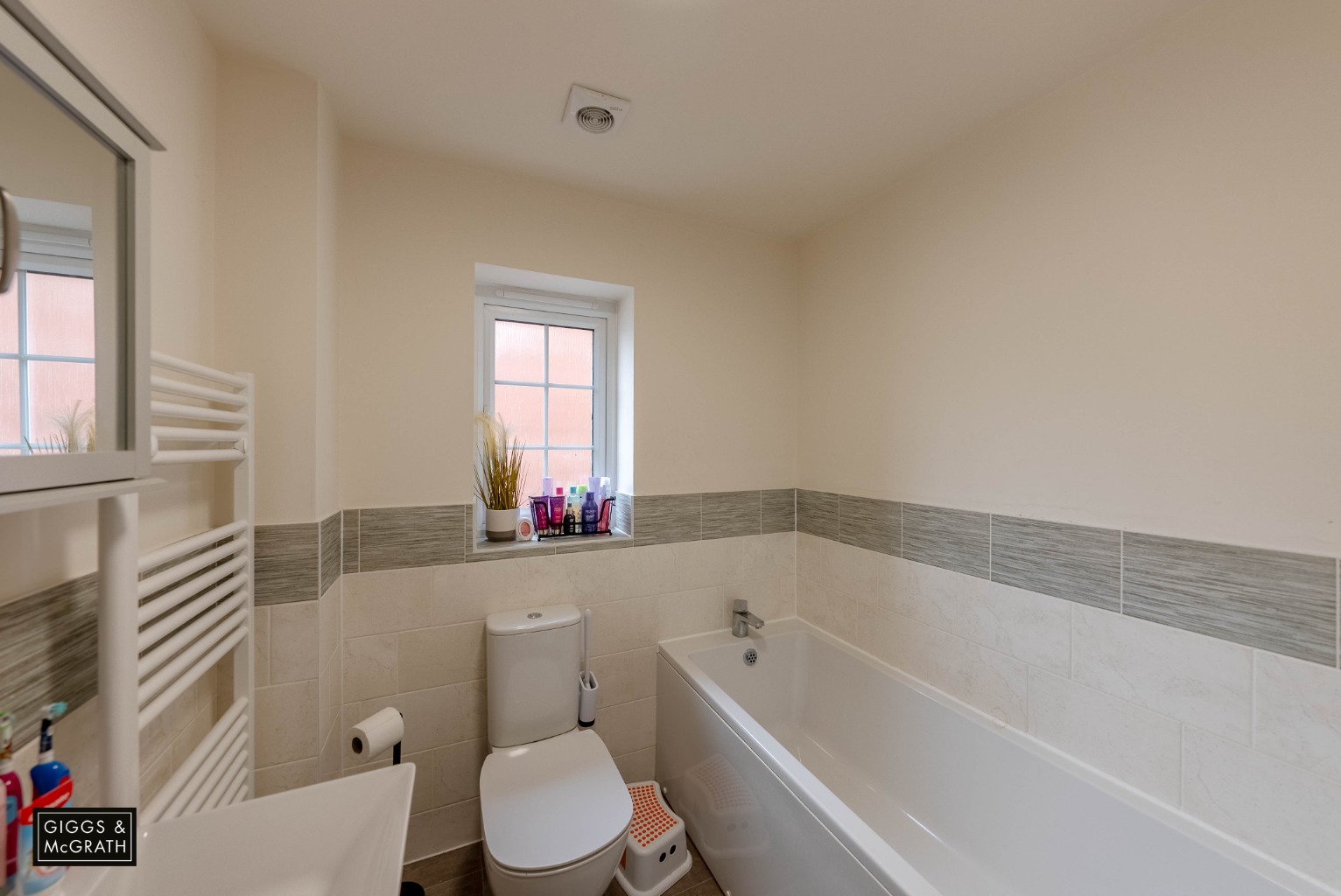 3 bed detached house for sale in Lawrence Drive, Huntingdon 15